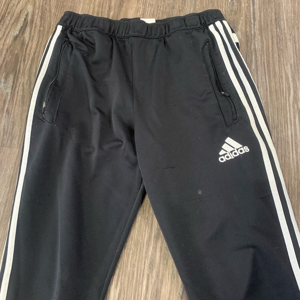 Adidas sweats baggy